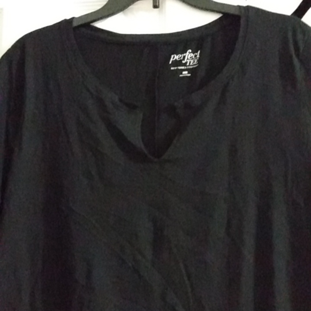 Women short sleeve tee shirt black